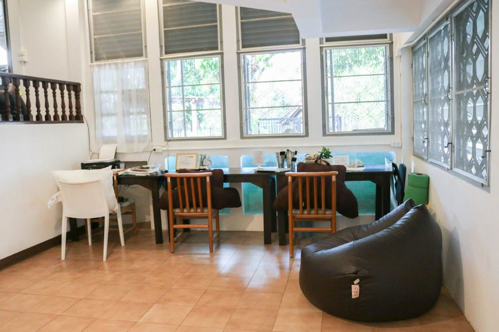 Squirrel Hostel Chiang Mai Extérieur photo